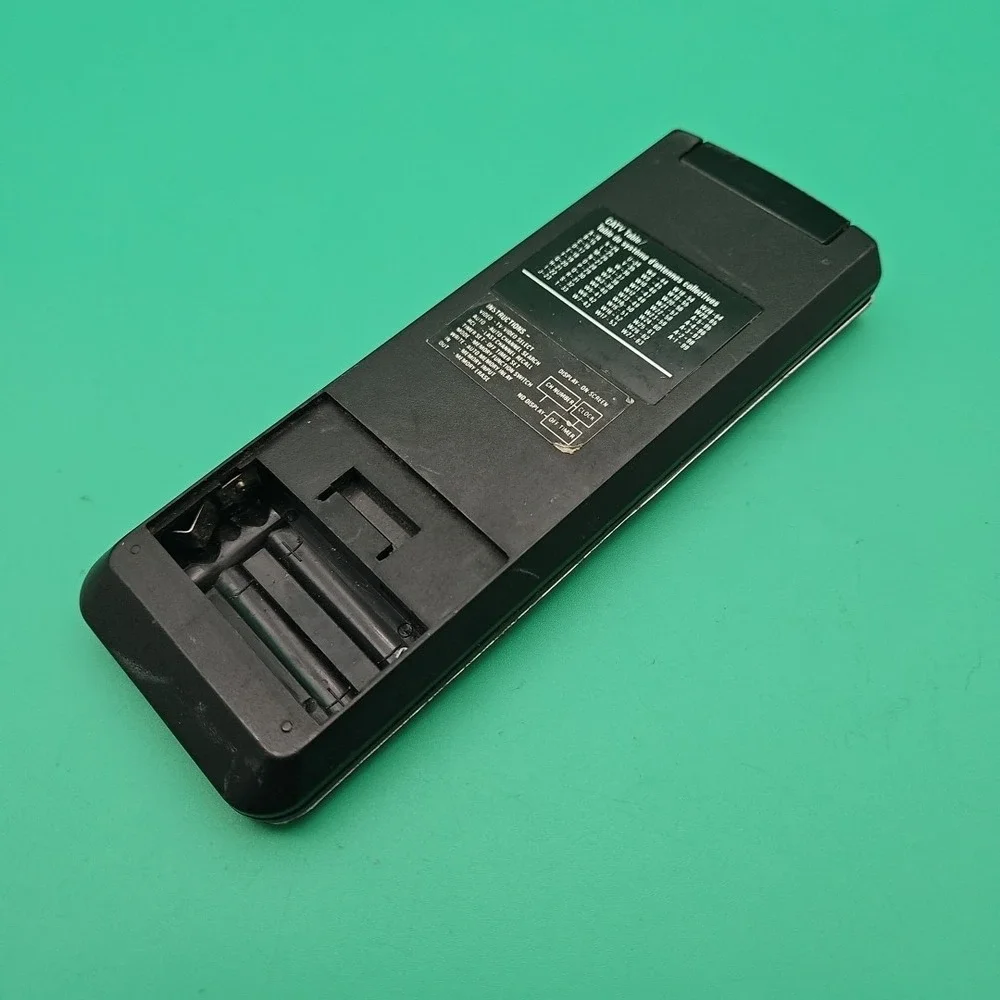 Vintage Crown Japan Remote Control 27 Function Command Tested Works Rare - Picture 4 of 5